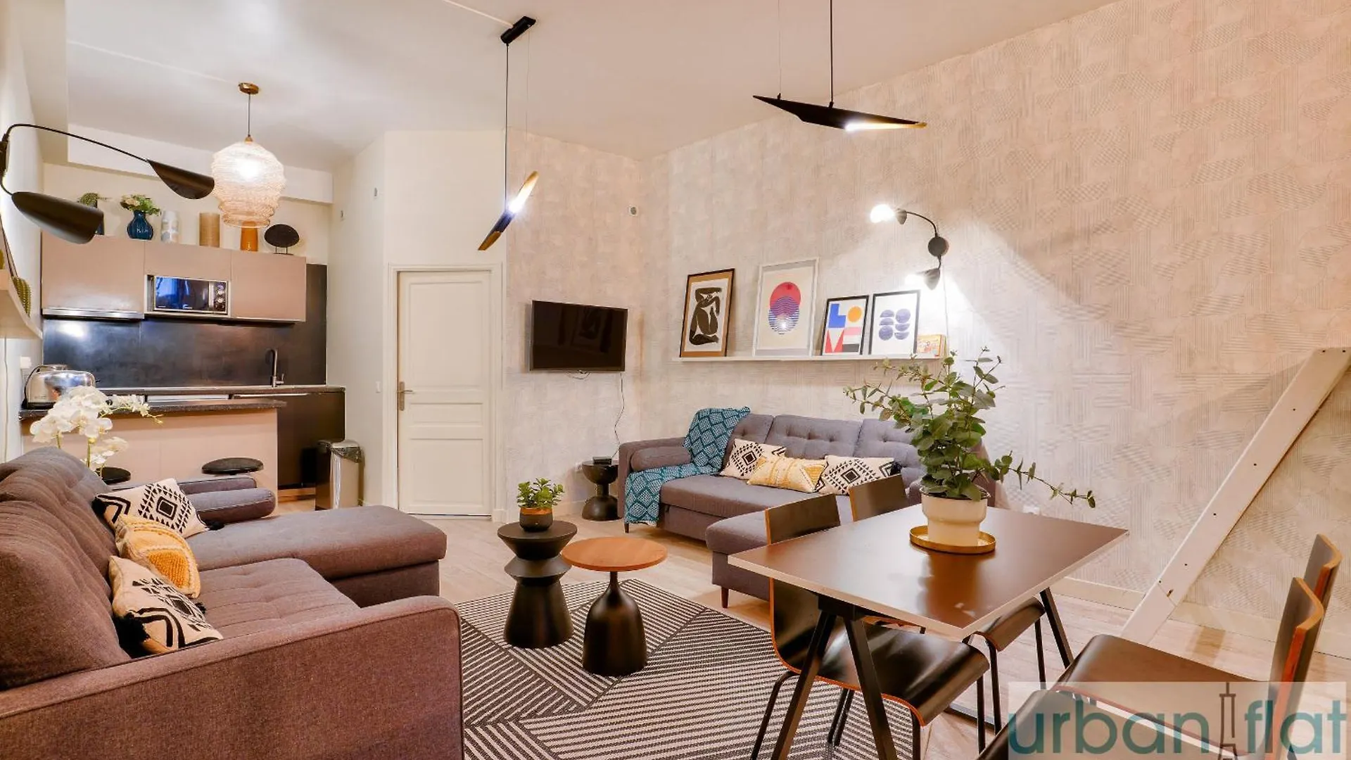 Appartement 33 - Flat Av des Champs-Élysées Paris