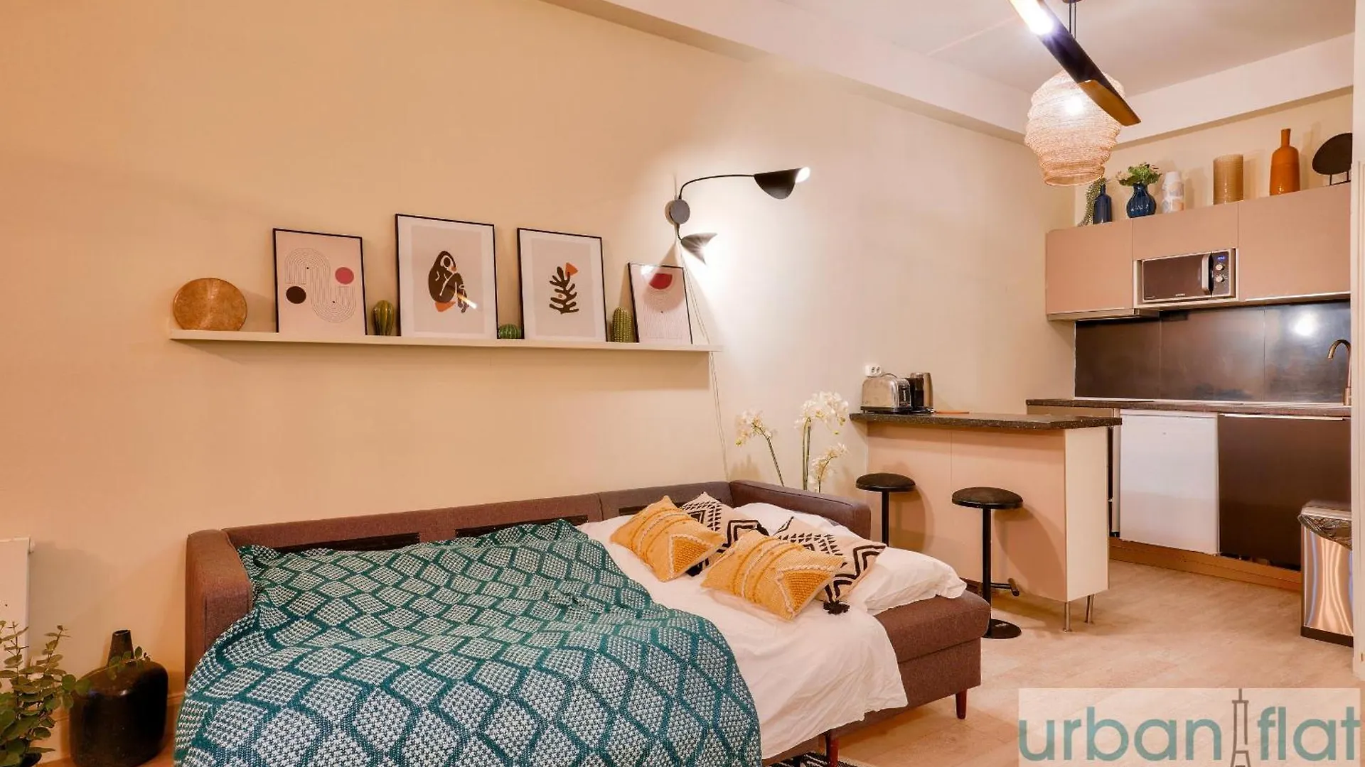 33 - Flat Av des Champs-Élysées Parigi Appartamento