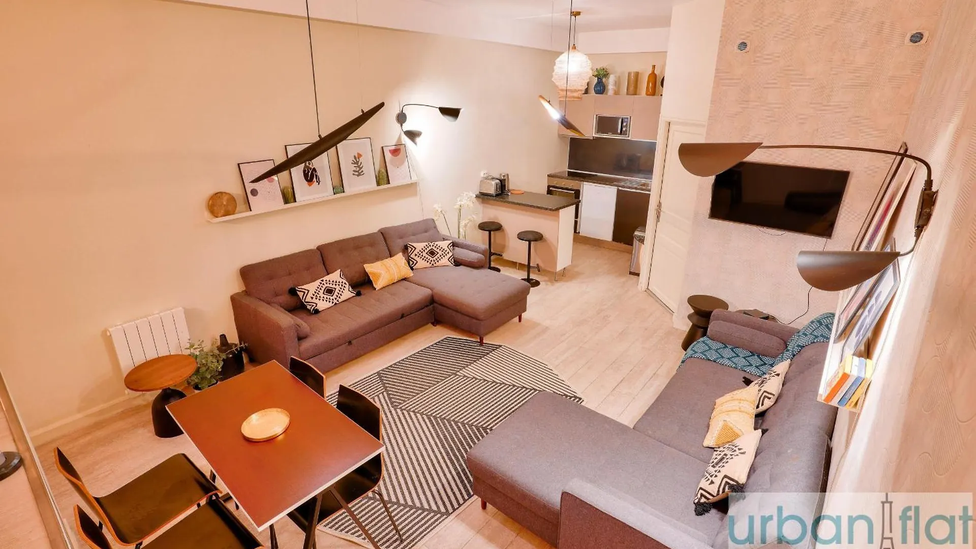 Appartamento 33 - Flat Av des Champs-Élysées Parigi Francia